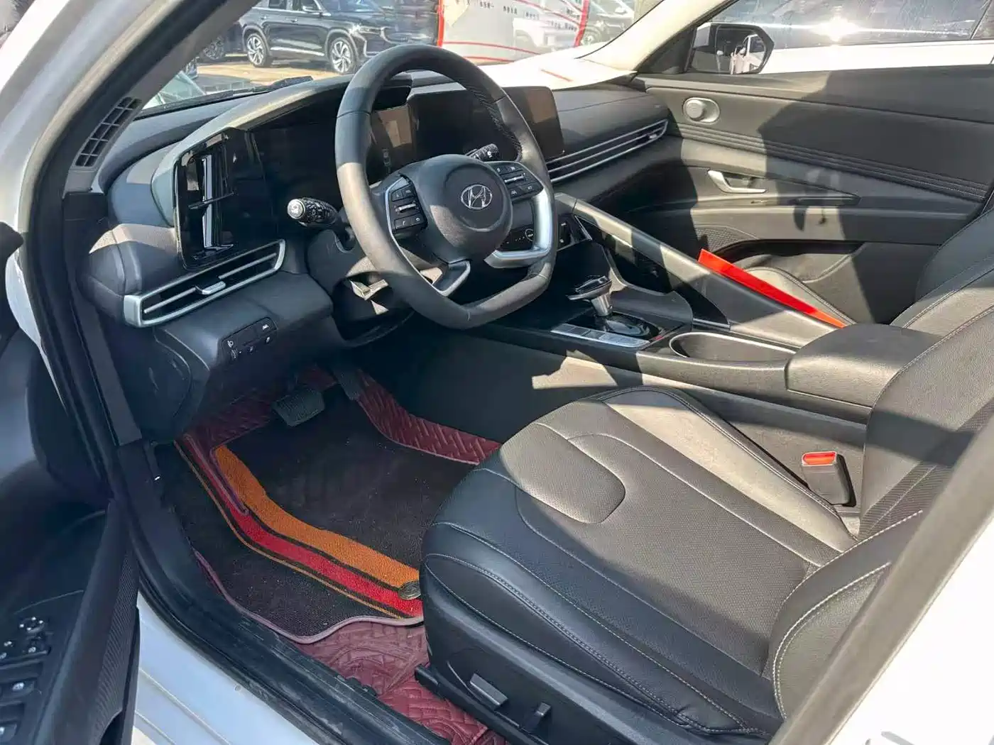 Hyundai Elantra 2021 1.5L CVT GLS Leading Edition фото 4