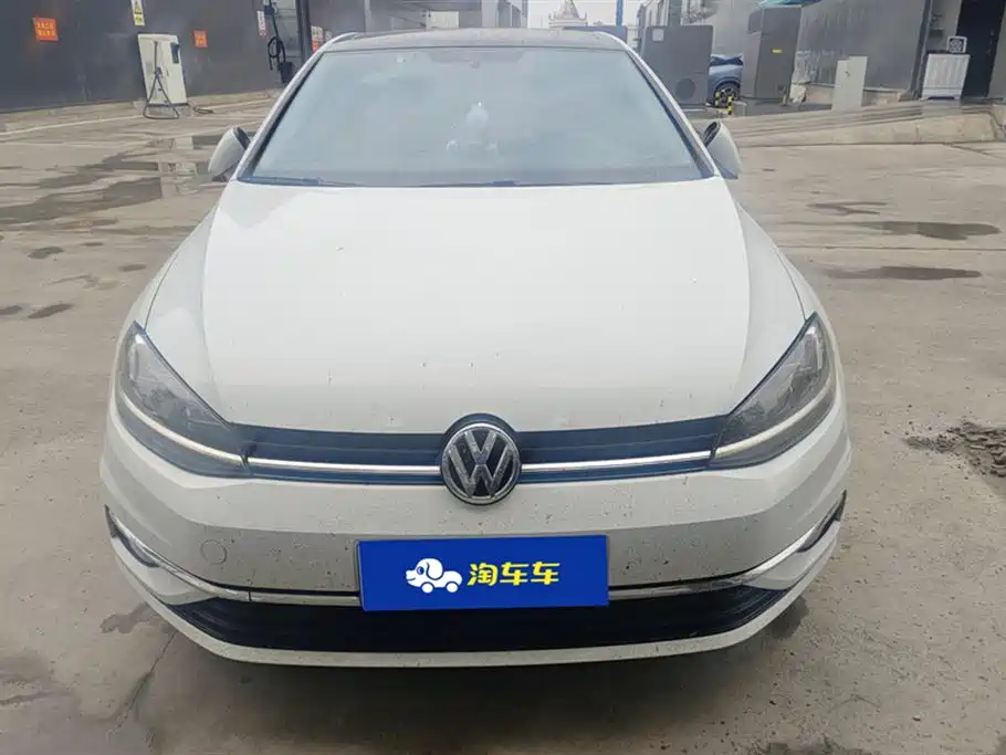 Volkswagen Golf 2018 230TSI Automatic Comfort фото 2
