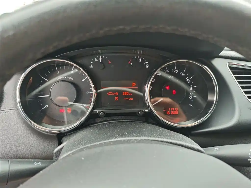 Peugeot 3008 2013 2.0L Automatic Trend Edition фото 8