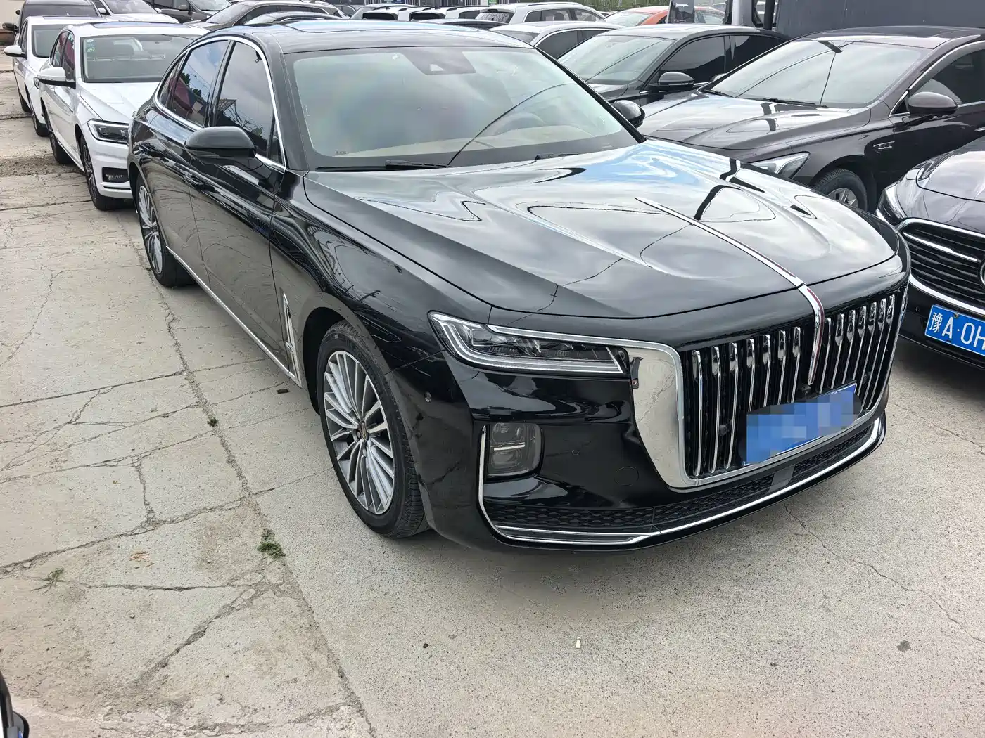 Hongqi H9 2020 2.0T Smart Connection Qi Chang Edition фото 3