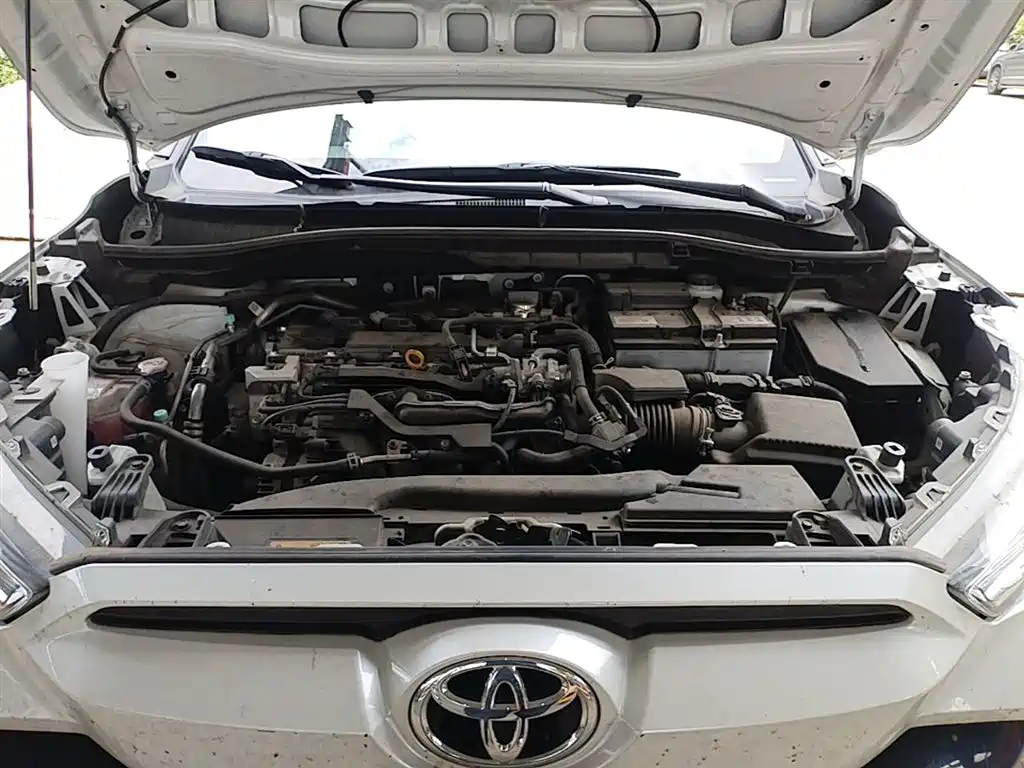 Toyota Frontlander 2024 2.0L CVT Elite Plus Edition фото 20