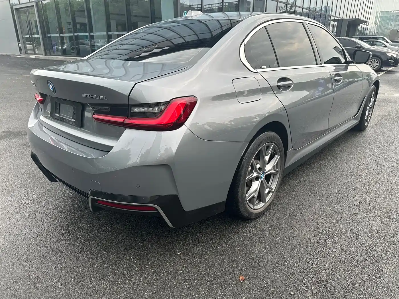 BMW i3 2024 eDrive 35 L фото 16