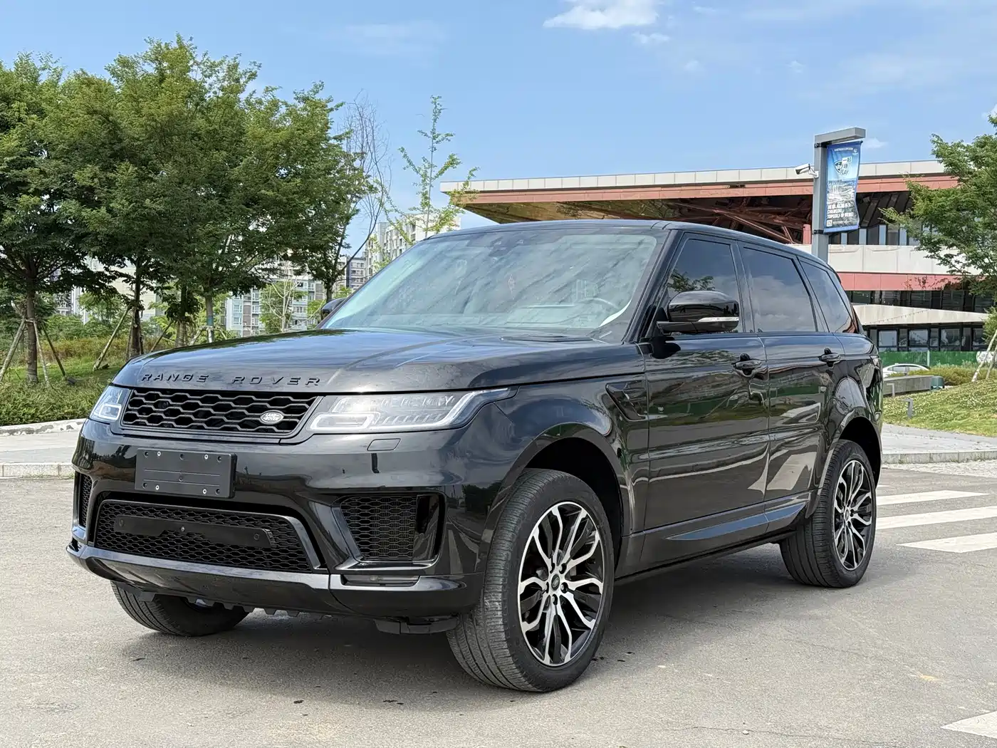 Land Rover Range Rover Sport 2022 3.0 L6 Gloss Black Edition