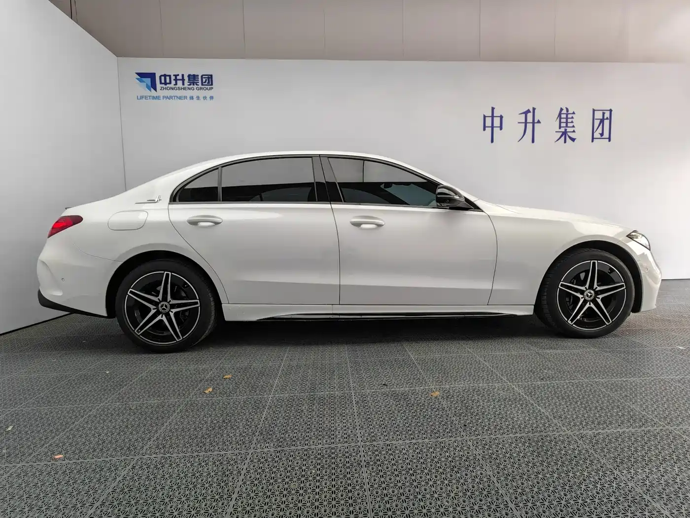 Mercedes-Benz C-Class 2025 C 260 L Night Sport Edition фото 7