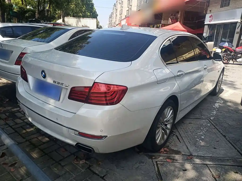 BMW 5 Series 2017 525Li Luxury Design Package фото 7