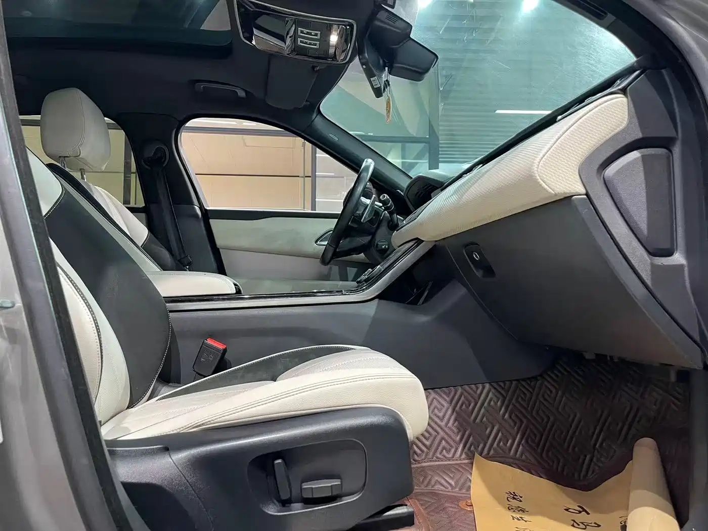 Land Rover Range Rover Velar 2018 P380 R-DYNAMIC SE фото 18