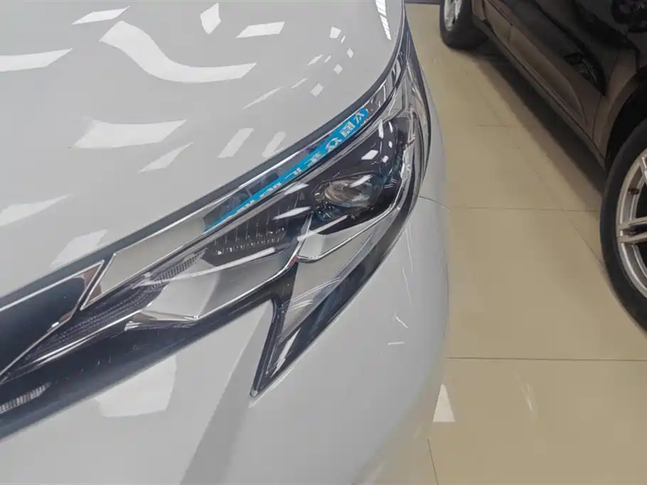 Toyota Sienna 2021 2.5L Hybrid Comfort Edition фото 5