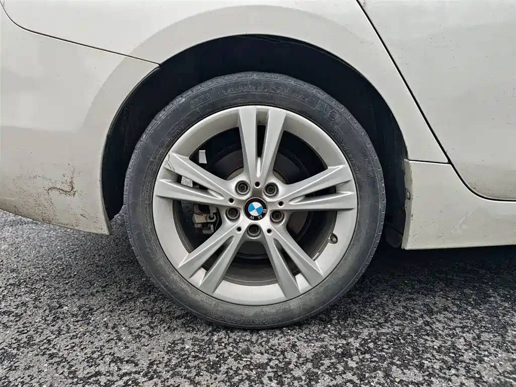 BMW 1 Series 2018 Facelift 118i Design Package фото 24