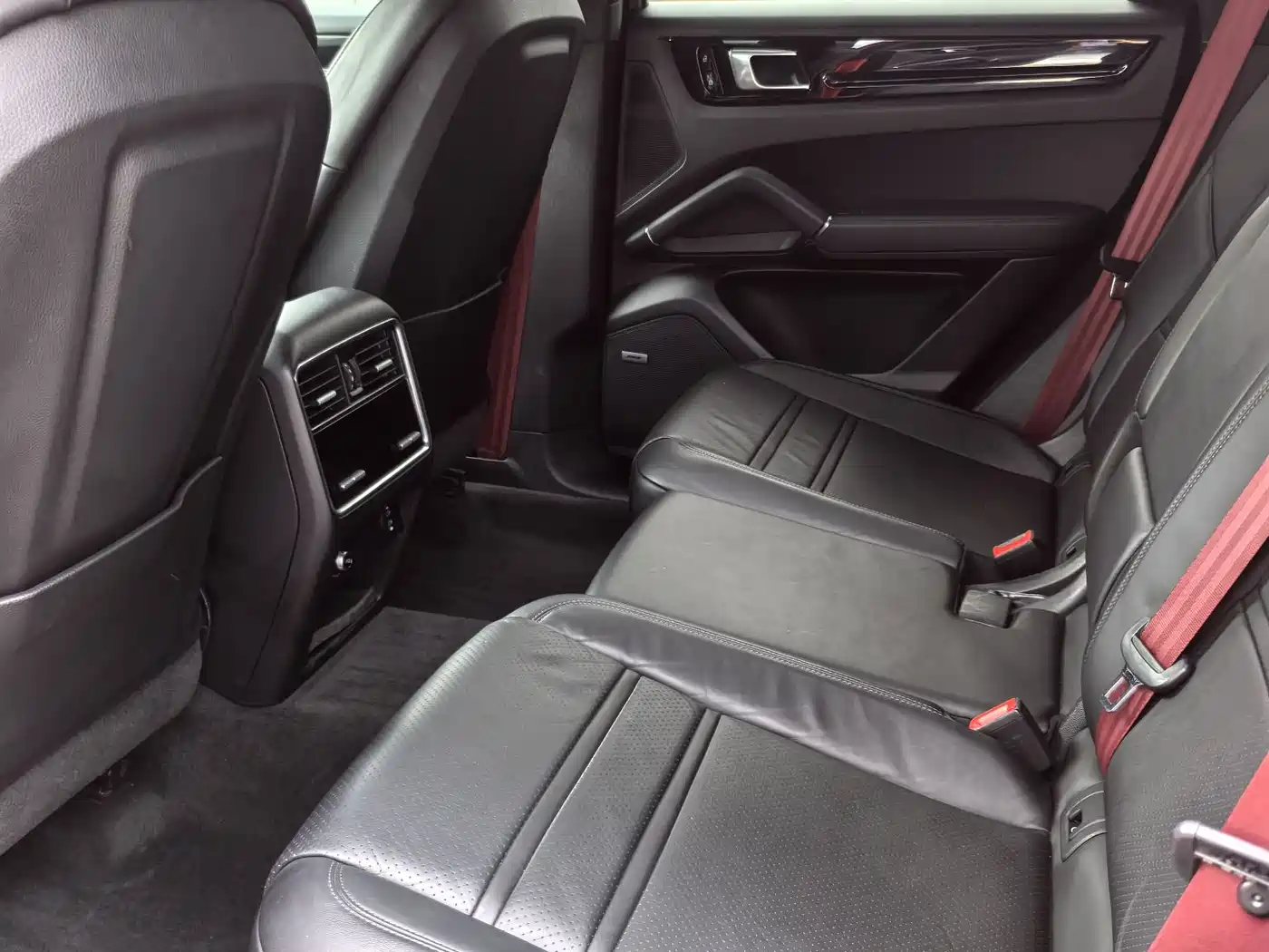Porsche Cayenne 2020 Cayenne S Coupé 2.9T фото 9