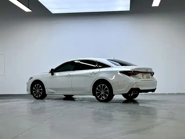 Toyota Avalon 2022 2.0L Progressive Edition фото 7