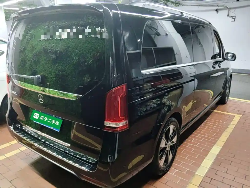 MERCEDES-BENZ V-CLASS