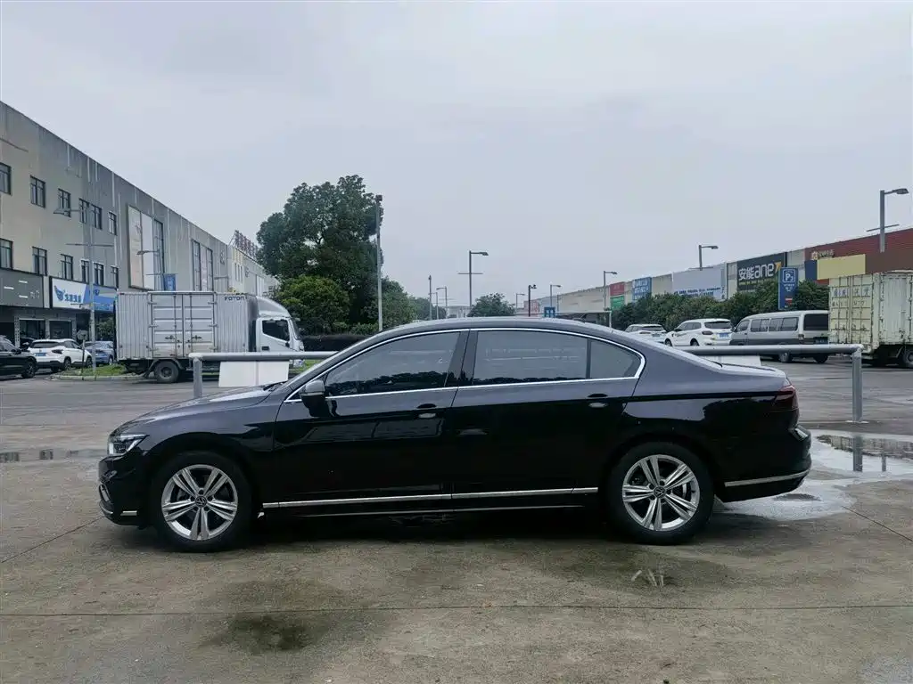 Volkswagen Magotan 2023 2 Million Units Commemorative Edition 280TSI DSG Comfort фото 7