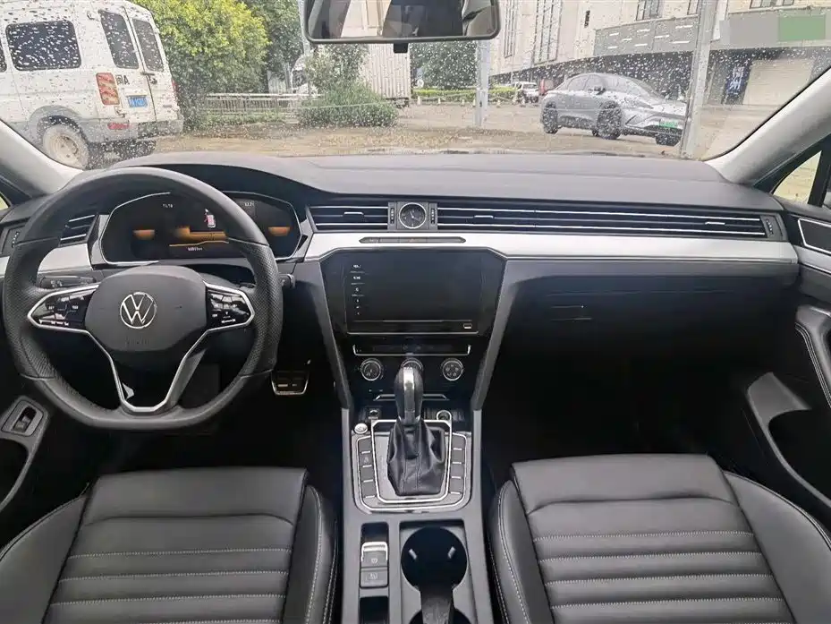Volkswagen Magotan 2023 2 Million Units Commemorative Edition 280TSI DSG Comfort фото 9