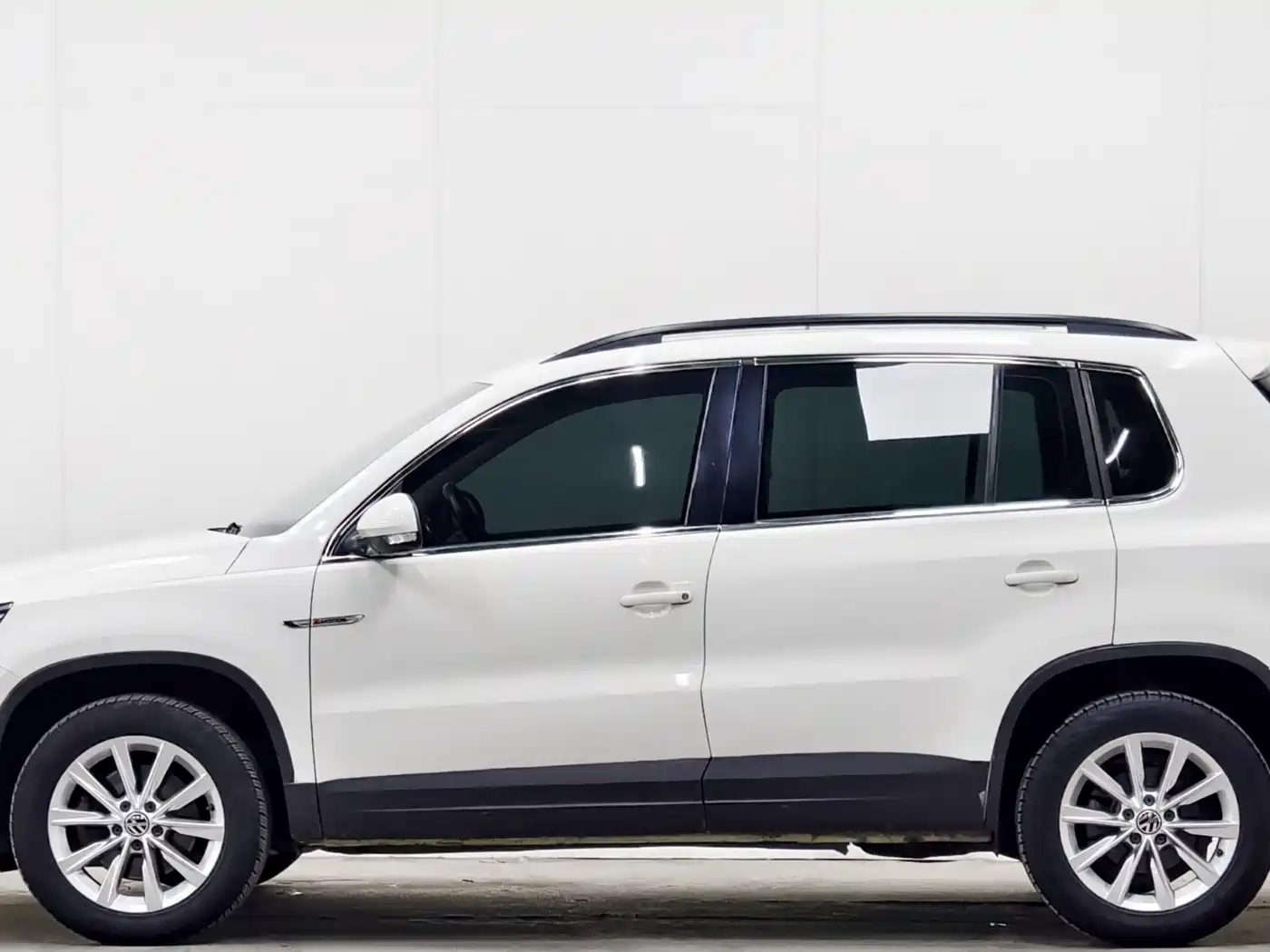 Volkswagen Tiguan 2016 Model 300TSI Automatic 4WD Trend Vision Edition фото 7