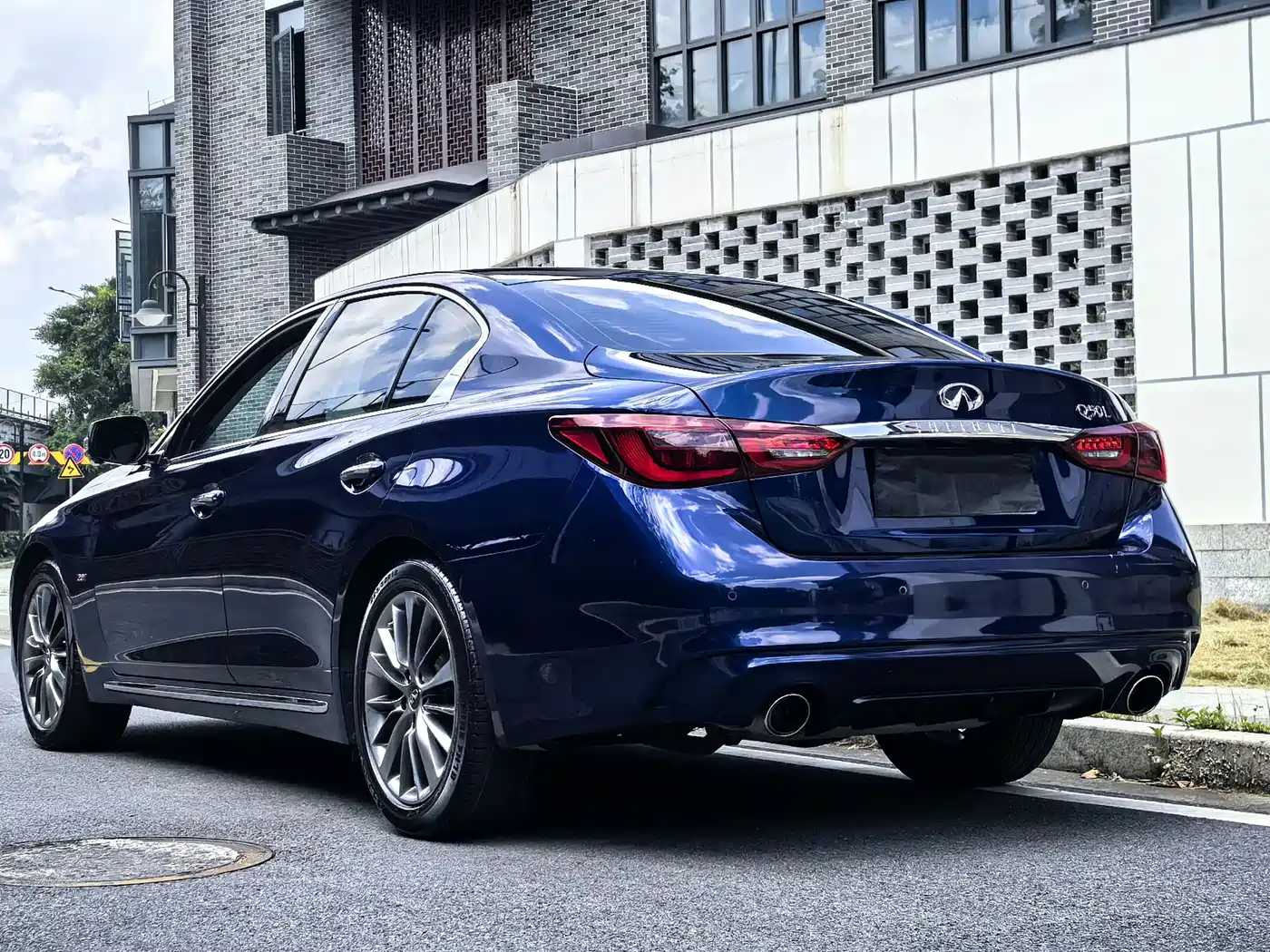 Infiniti Q50L 2018 2.0T Premium Edition China V фото 16