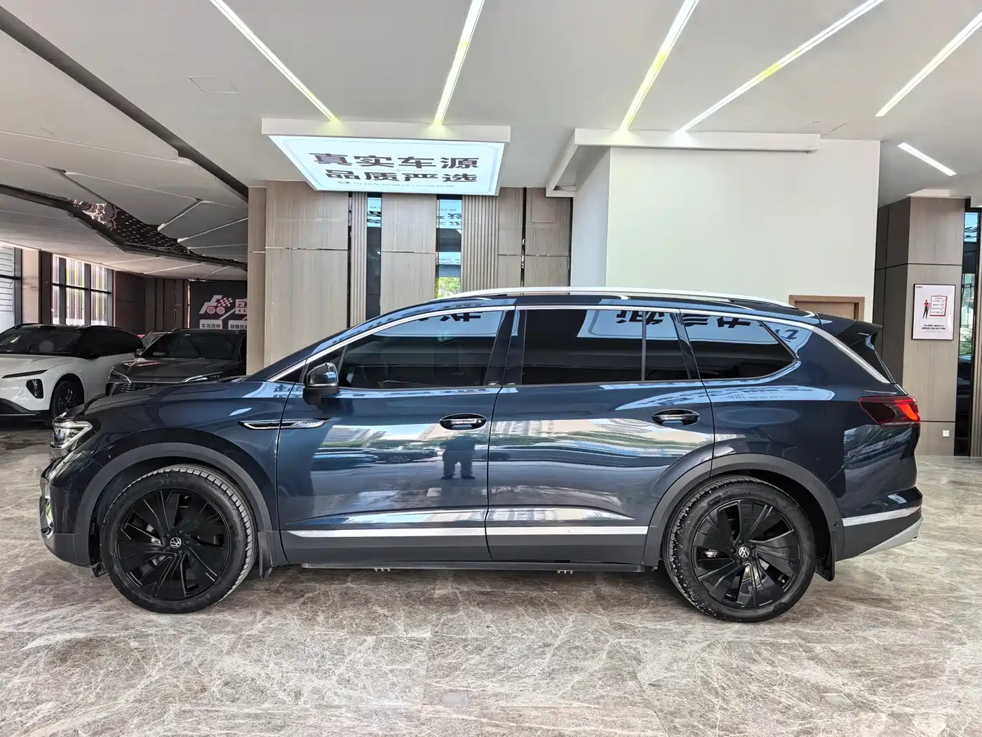 Volkswagen Talagon 2023 Facelift 380TSI 4WD Luxury Premium Pro Edition 6-Seater фото 4