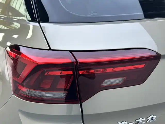 Volkswagen T-ROC 2019 280TSI DSG 2WD Comfort Type China V фото 13