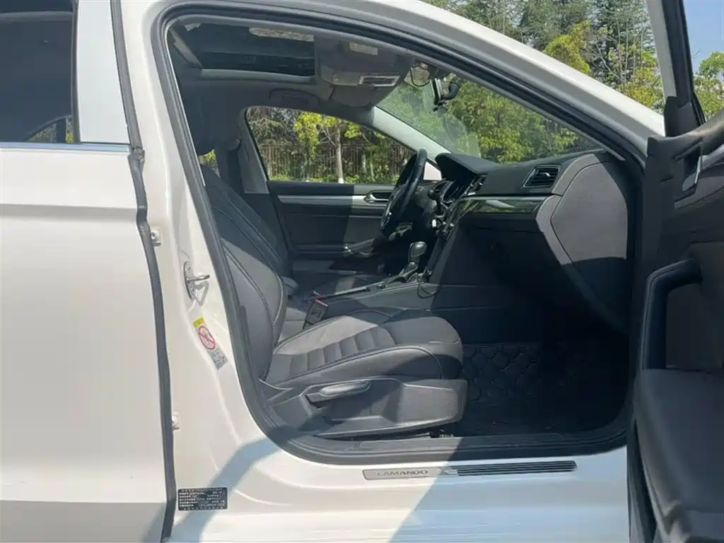 Volkswagen Lamando 2018 280TSI DSG Comfort Edition фото 22