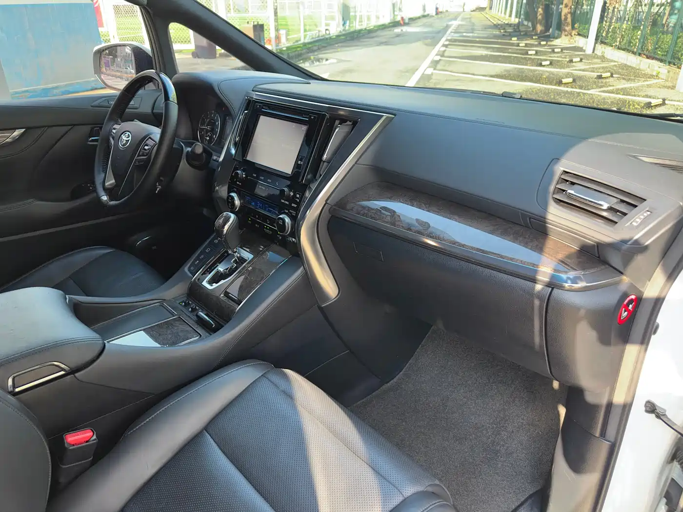 Toyota Alphard 2018 Facelift 3.5L Premium Edition фото 12