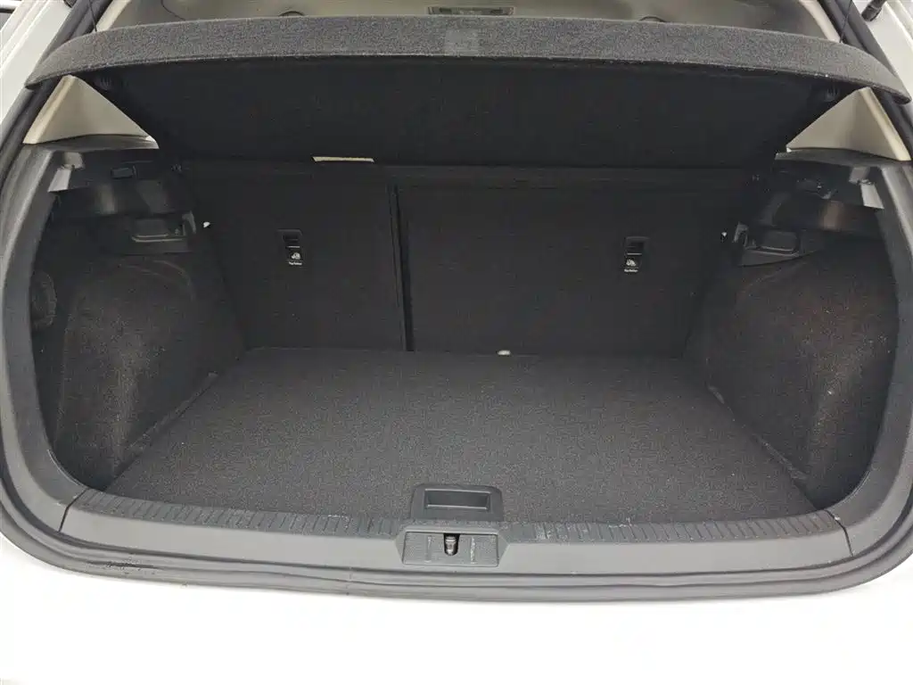 Volkswagen Golf 2018 230TSI Automatic Comfort фото 16