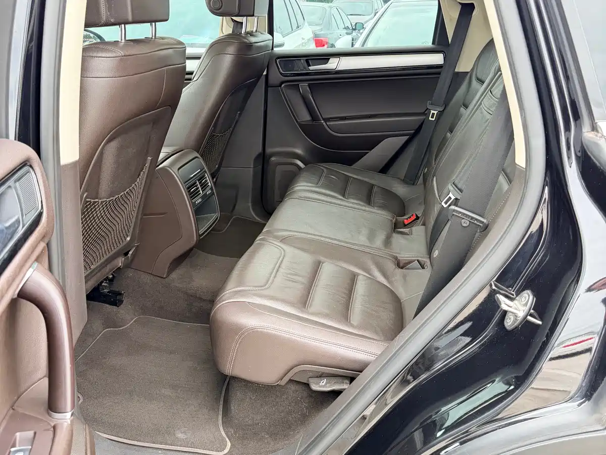 Volkswagen Touareg 2016 3.0TSI Standard фото 13