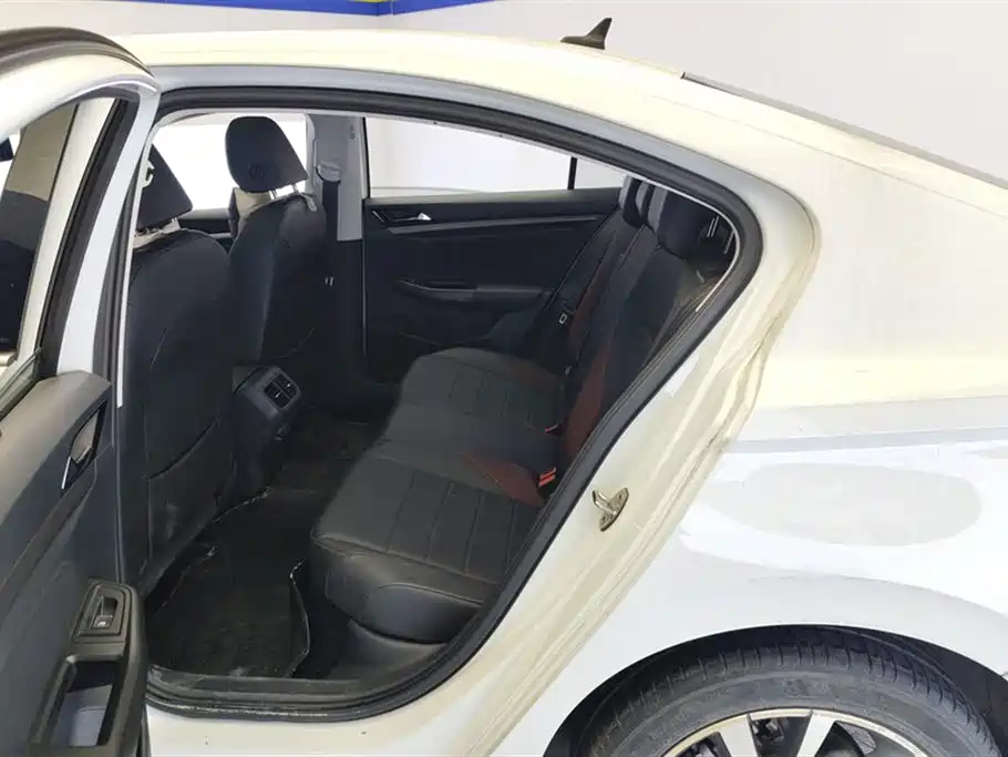 Volkswagen Bora 2021 1.5L Automatic Elite Smart Edition фото 11