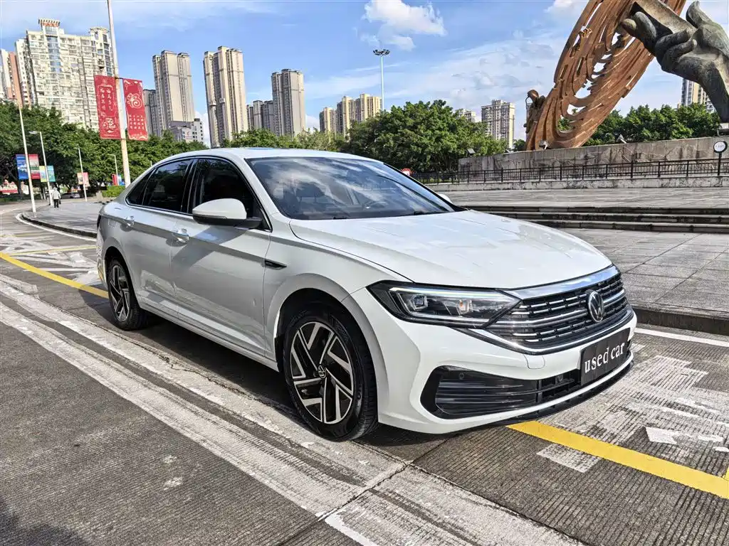 Volkswagen Sagitar 2023 300TSI DSG Surpassing Edition фото 3