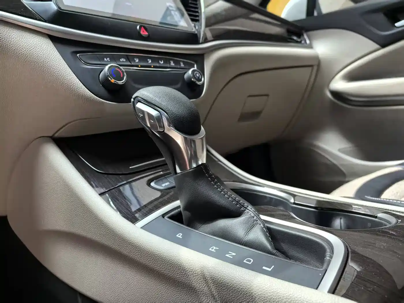 Buick Verano 2017 Sedan 15S Automatic Progressive фото 13