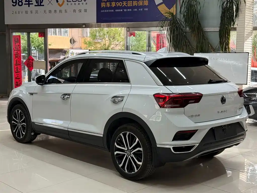 Volkswagen T-ROC 2022 280TSI DSG 2WD Comfort PLUS фото 6