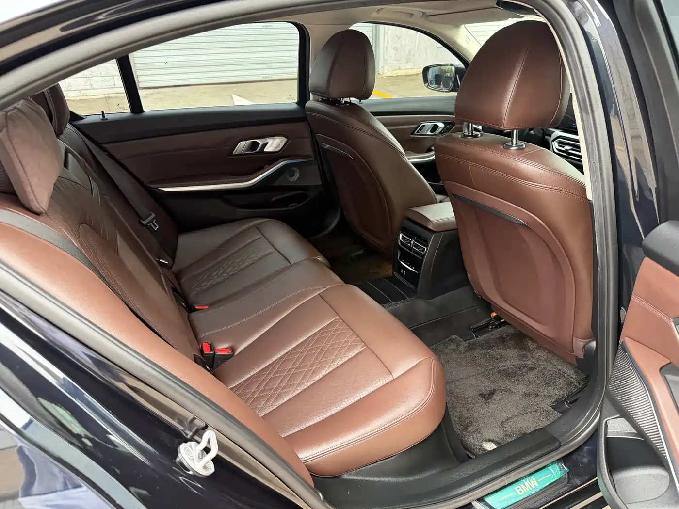 BMW i3 2024 eDrive 35 L фото 8