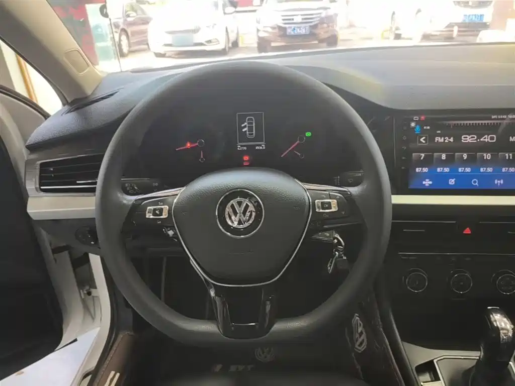 Volkswagen Lavida 2019 1.5L Automatic Comfort Edition China VI фото 11