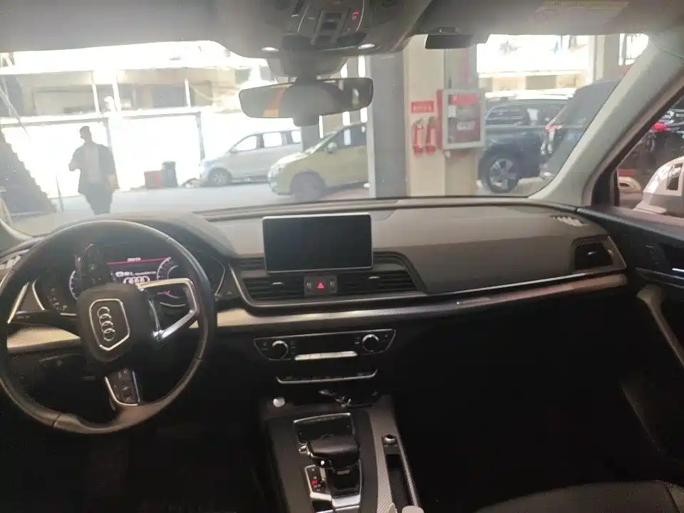 Audi Q5L 2020 45 TFSI Exclusive Fashion фото 6