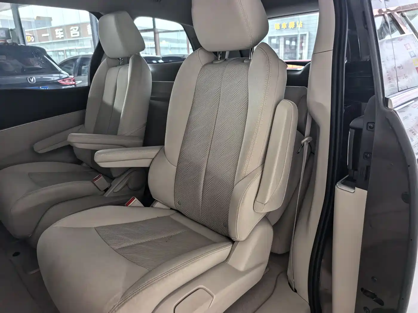 Buick GL8 2023 Model Land Business Class Comfort фото 8