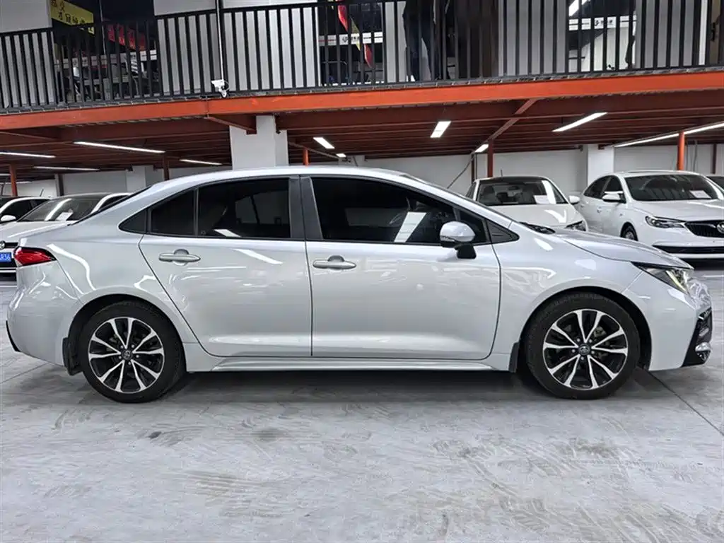 Toyota Levin 2021 185T CVT Sport Edition фото 15