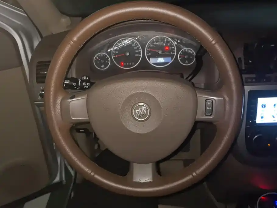 Buick GL8 2014 2.4L Classic Edition фото 15