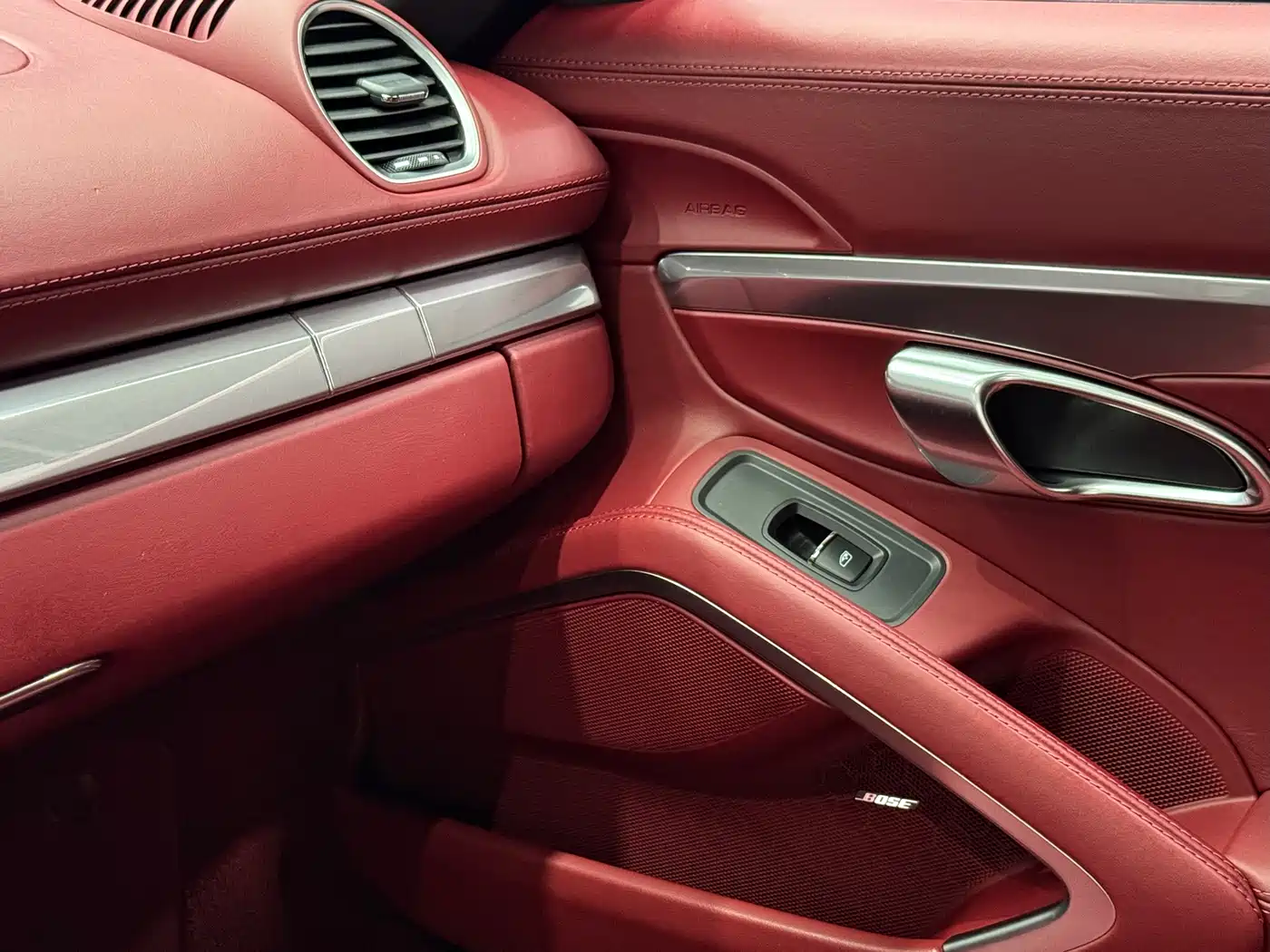 Porsche 718 2018 Cayman 2.0T фото 35