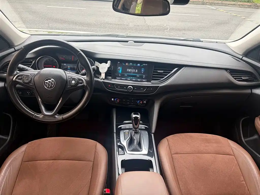 Buick Regal 2017 20T Elite Type фото 9