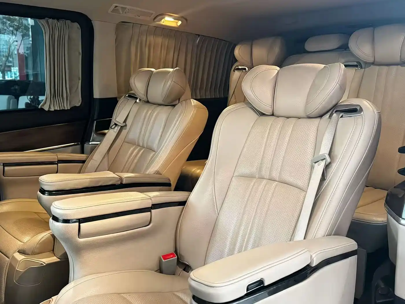 Фото 9 - Mercedes-Benz V-Class