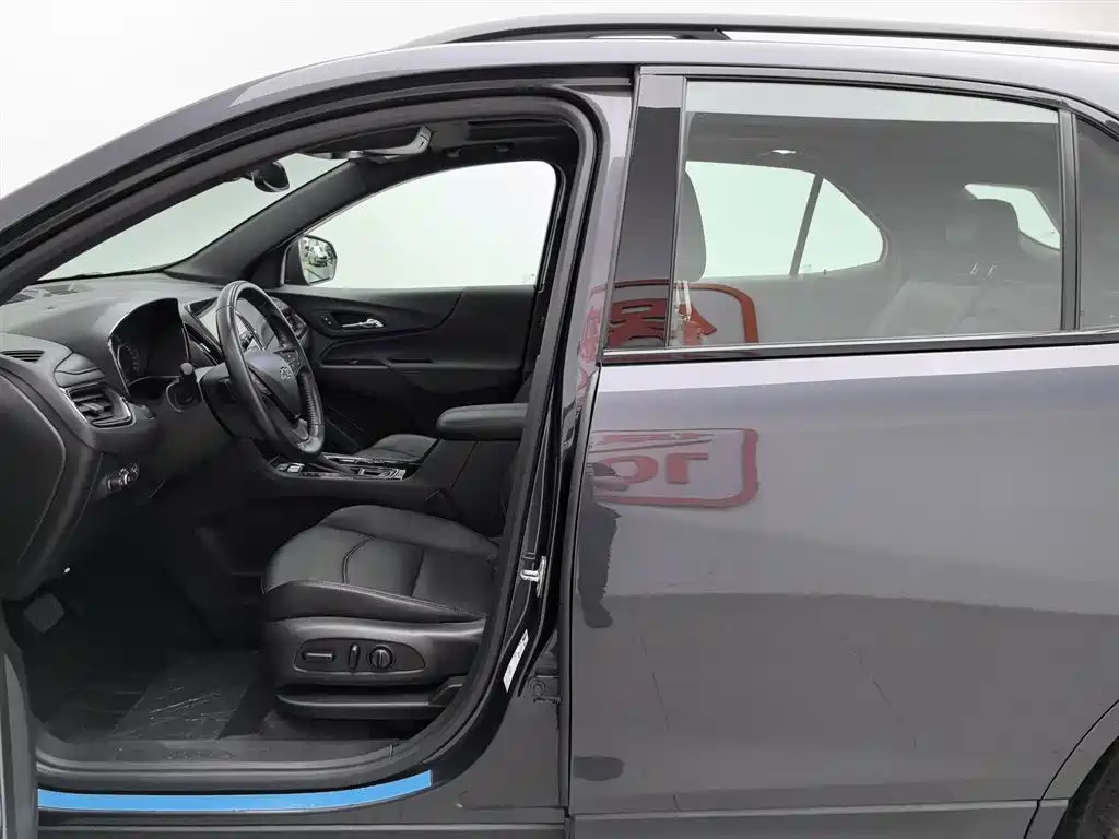Chevrolet Equinox 2021 550T RS 4WD Intelligent Defender Edition фото 10