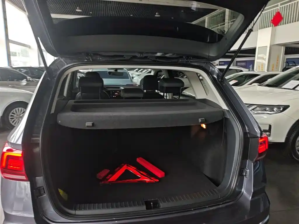 Volkswagen Tharu 2019 Model 330TSI 4WD Flagship Edition China VI фото 19