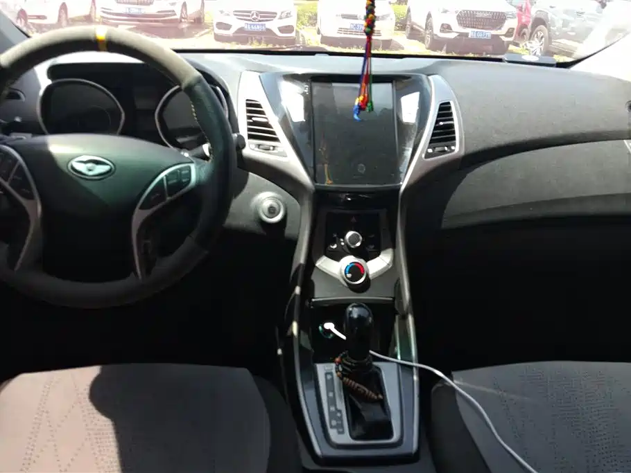 Hyundai Langdong 2015 1.6L Auto Premium фото 12