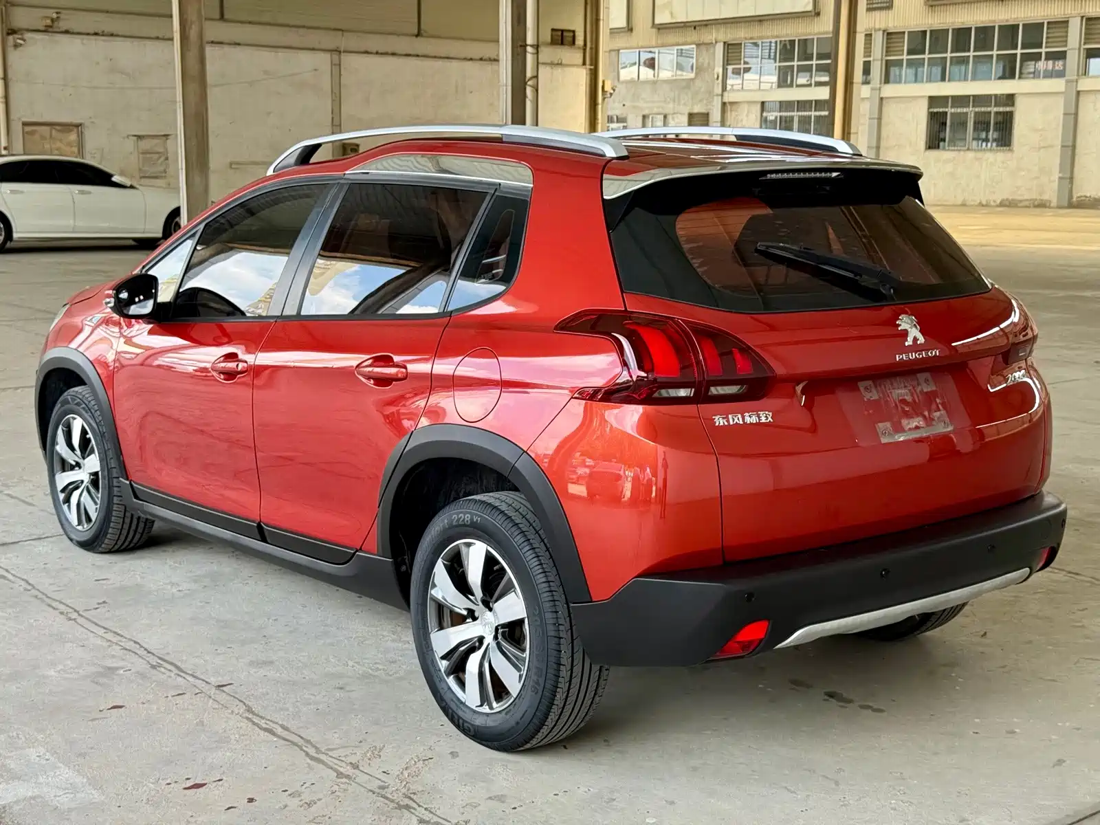 صورة 6 - Peugeot 2008