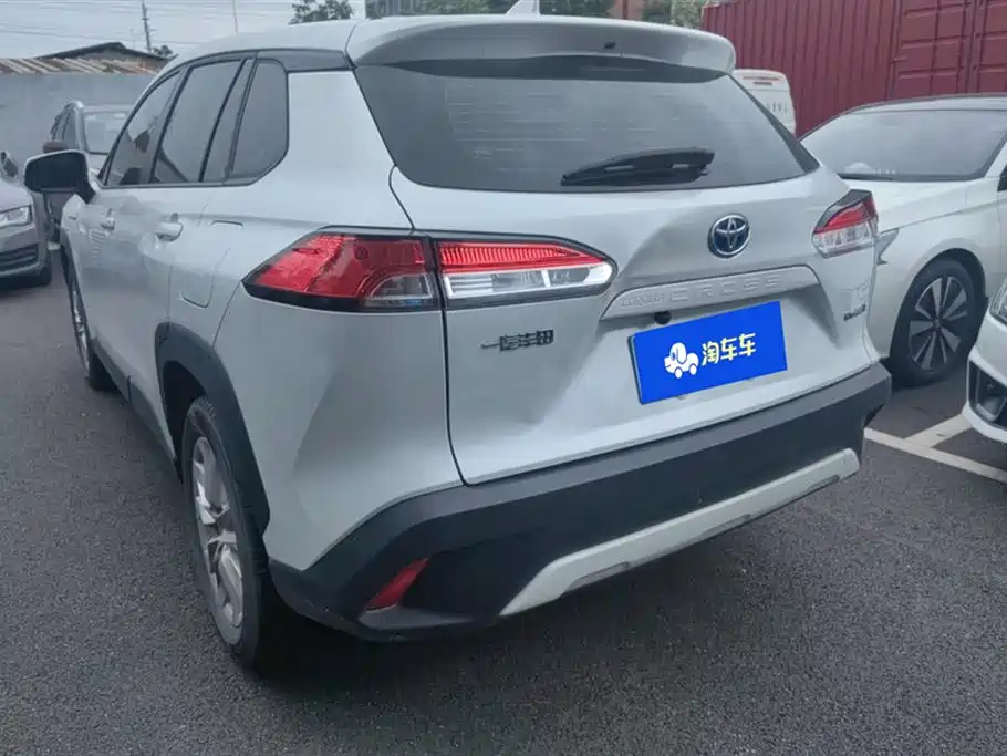 Toyota Corolla Cross 2023 Hybrid 2.0L Pioneer Edition фото 3