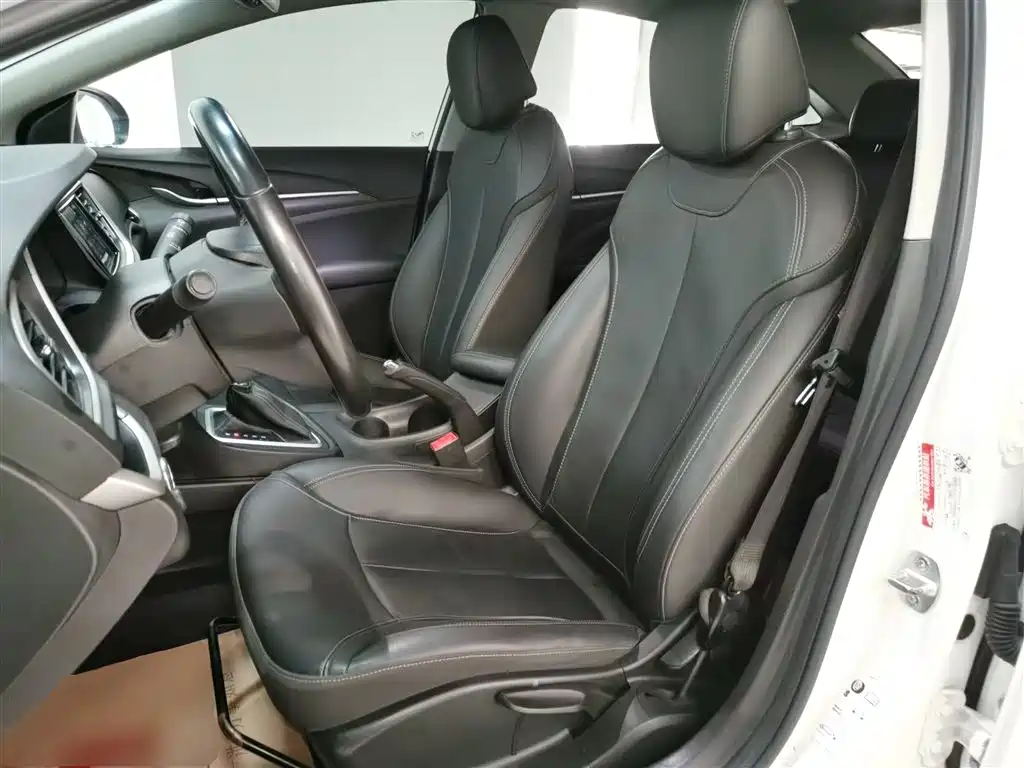 Buick Excelle 2019 18T Auto Connected Elite China VI фото 11