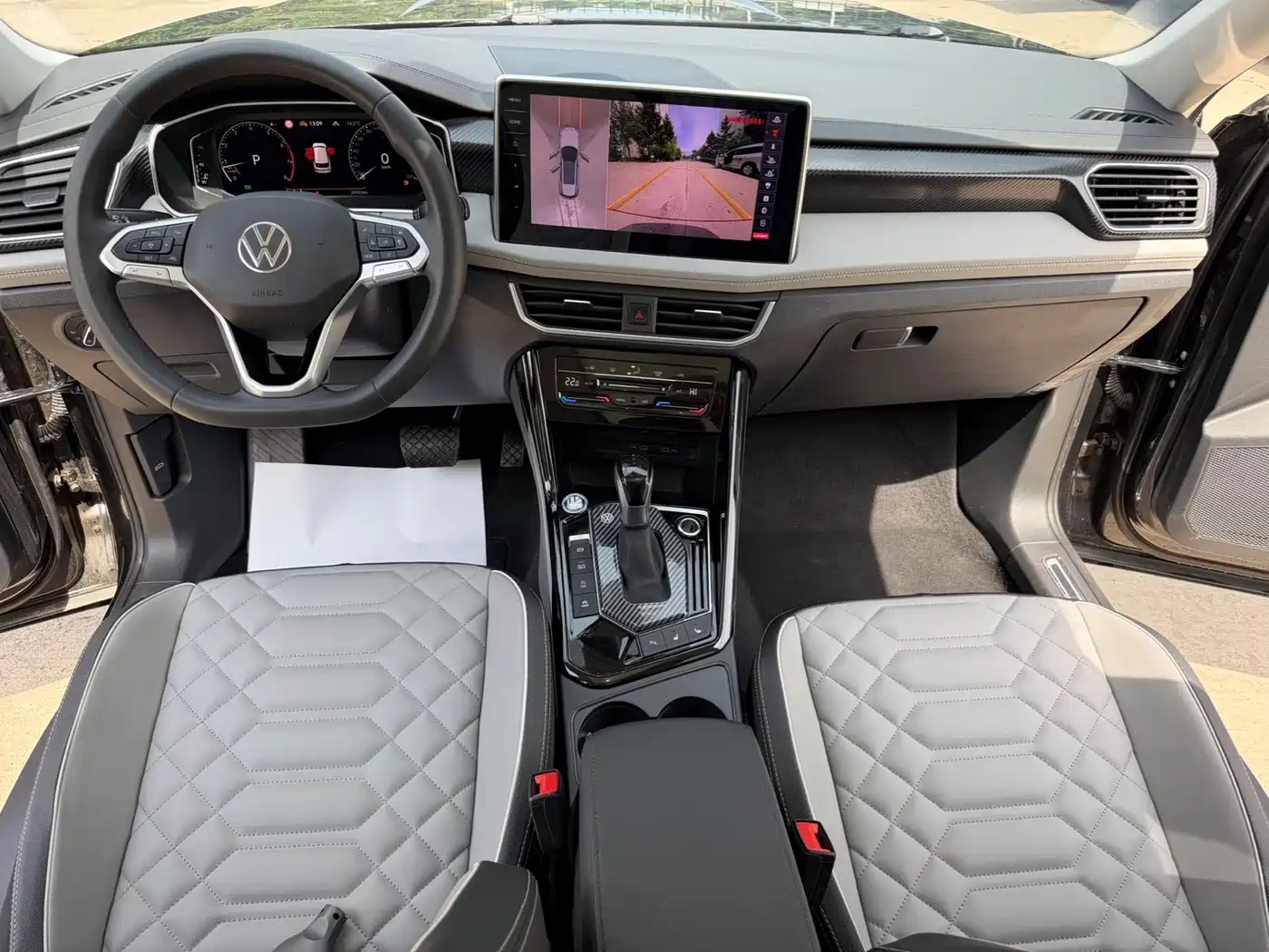 Volkswagen Tayron 2023 280TSI 2WD Luxury Plus Advanced Edition фото 17