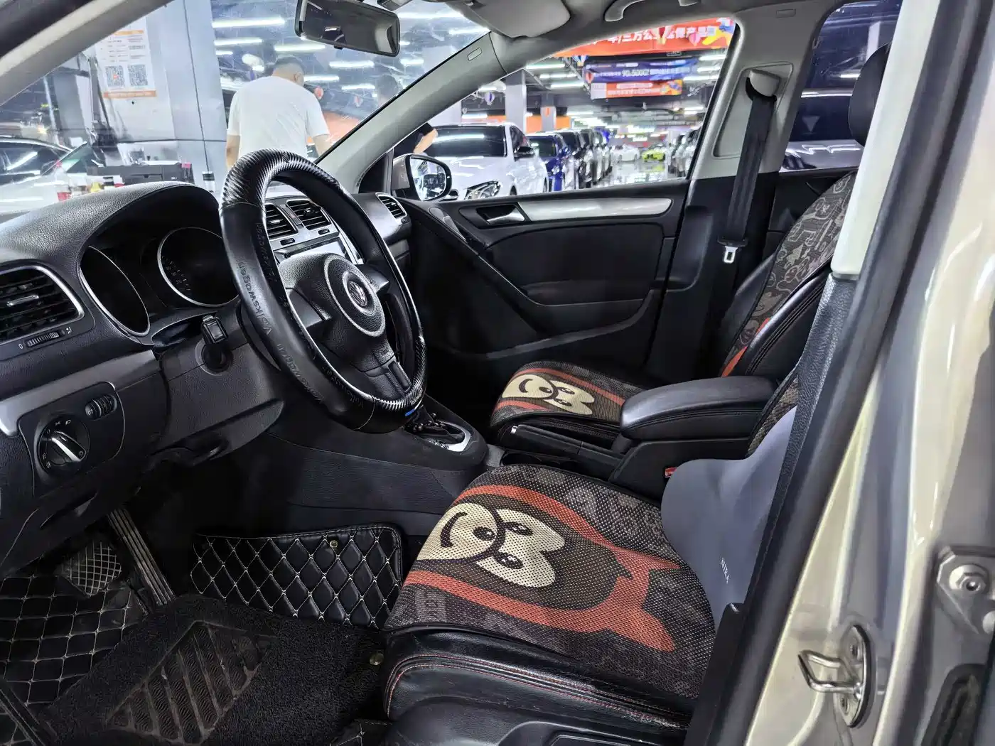Фото 6 - Volkswagen Golf
