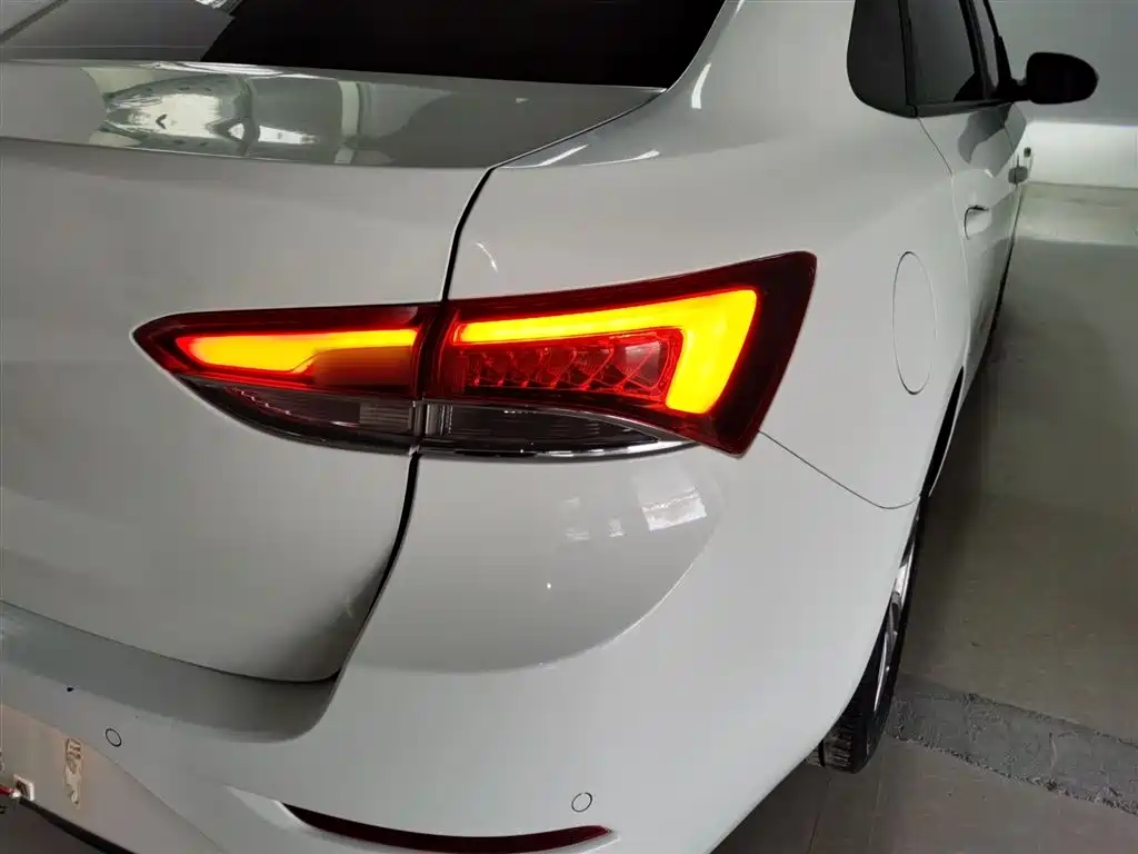 Buick Excelle 2019 18T Auto Connected Elite China VI фото 24