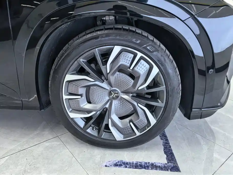 Hongqi Tian Gong 08 2025 680 Ultra AWD фото 6