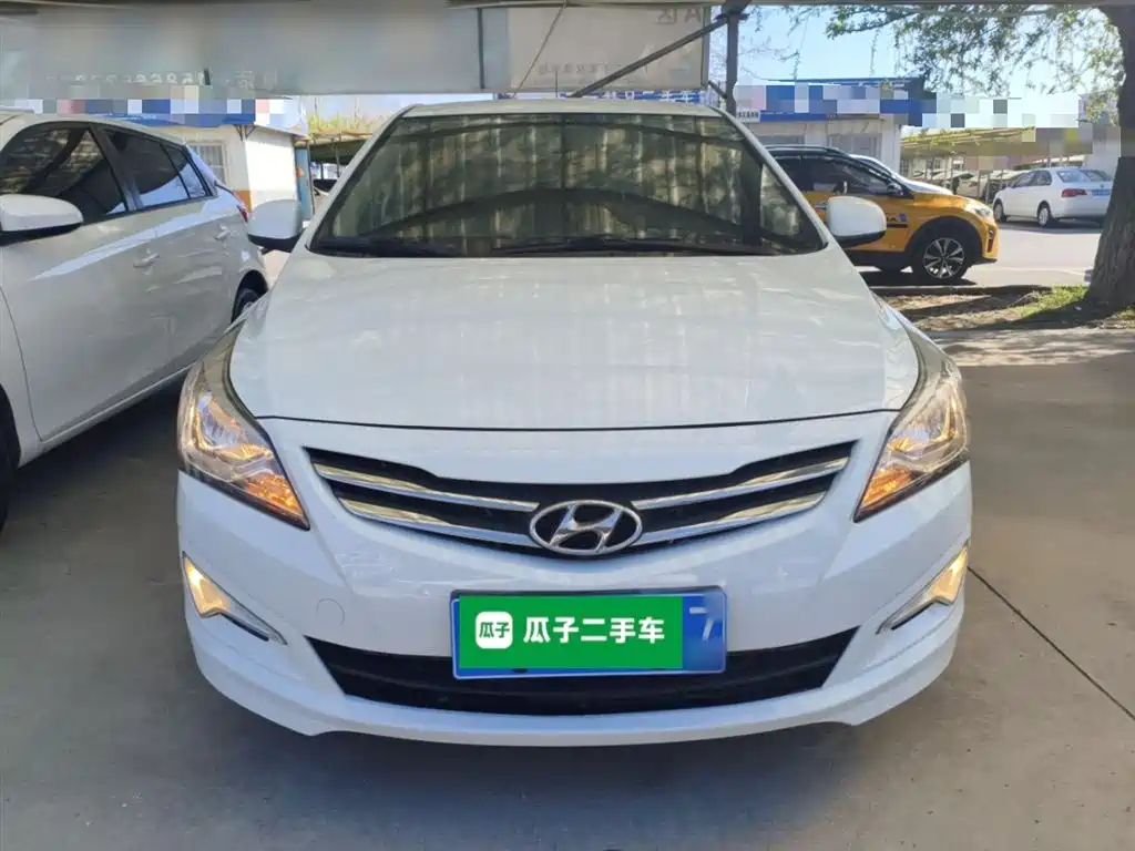 Hyundai Verna 2016 1.4L Automatic Smart GLS фото 3
