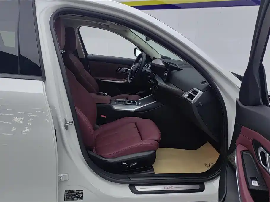 BMW i3 2025 eDrive 40 L Shadow Night Sport Package фото 8
